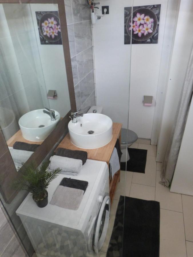 Studio Vue Mer Piscine Plage Kaz Punch Manganao Chez Julie Saint-Francois  Exterior photo